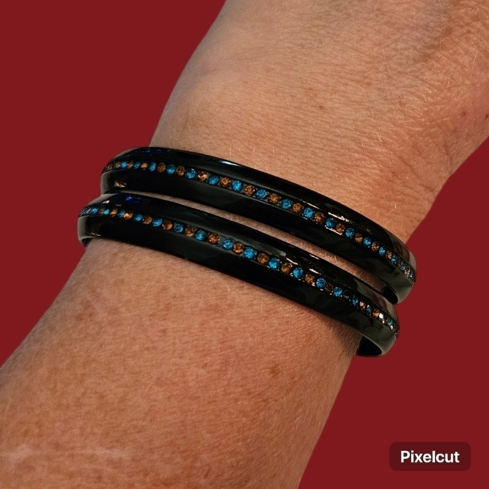 BIJOUX TERNER Set of Two Black Metal Rhinestone Bangle Bracelets